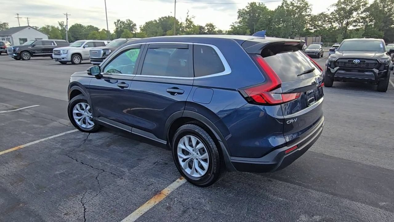 Used 2025 Honda CR-V LX image 7