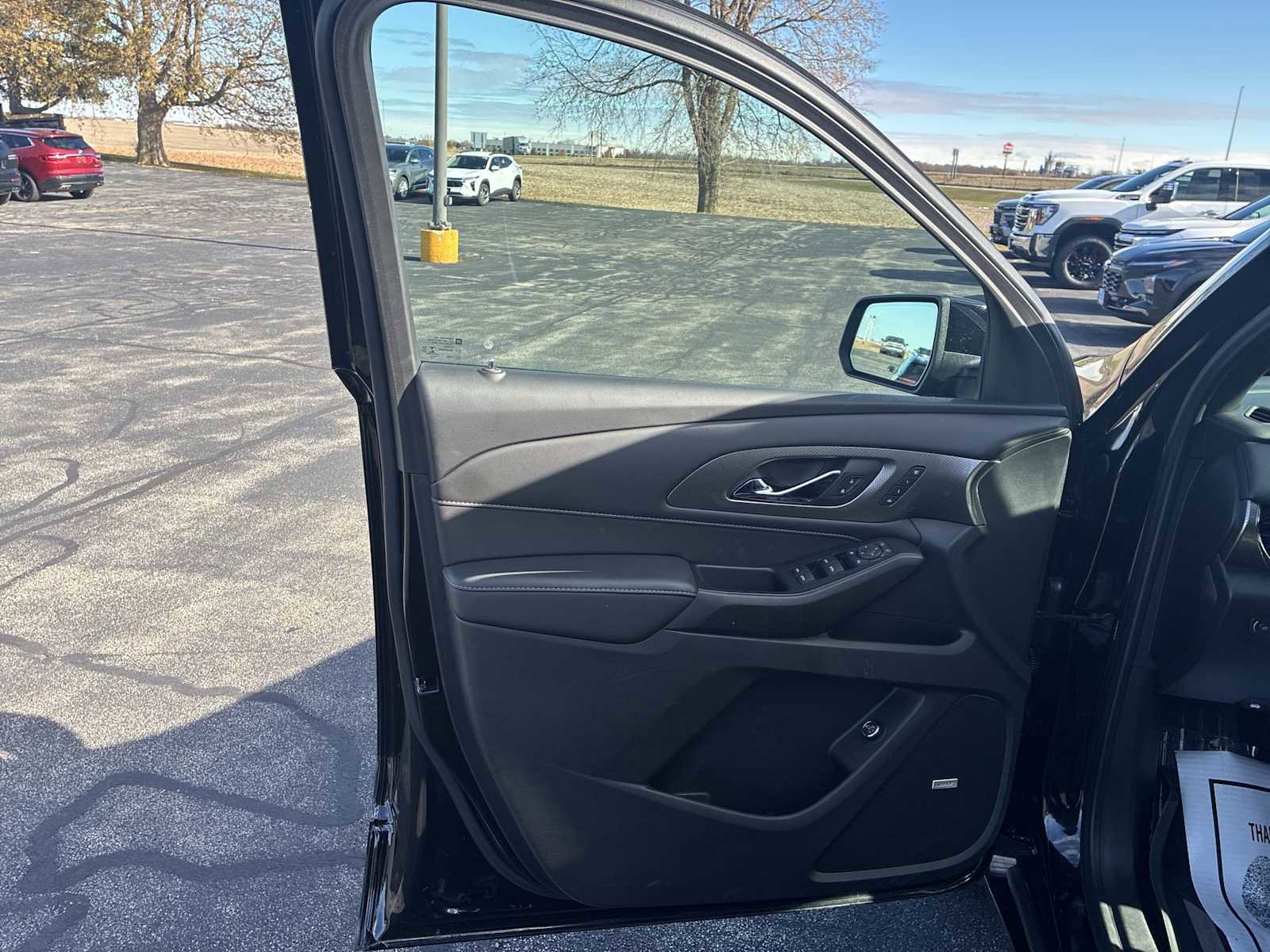 Used 2022 Chevrolet Traverse Premier image 22