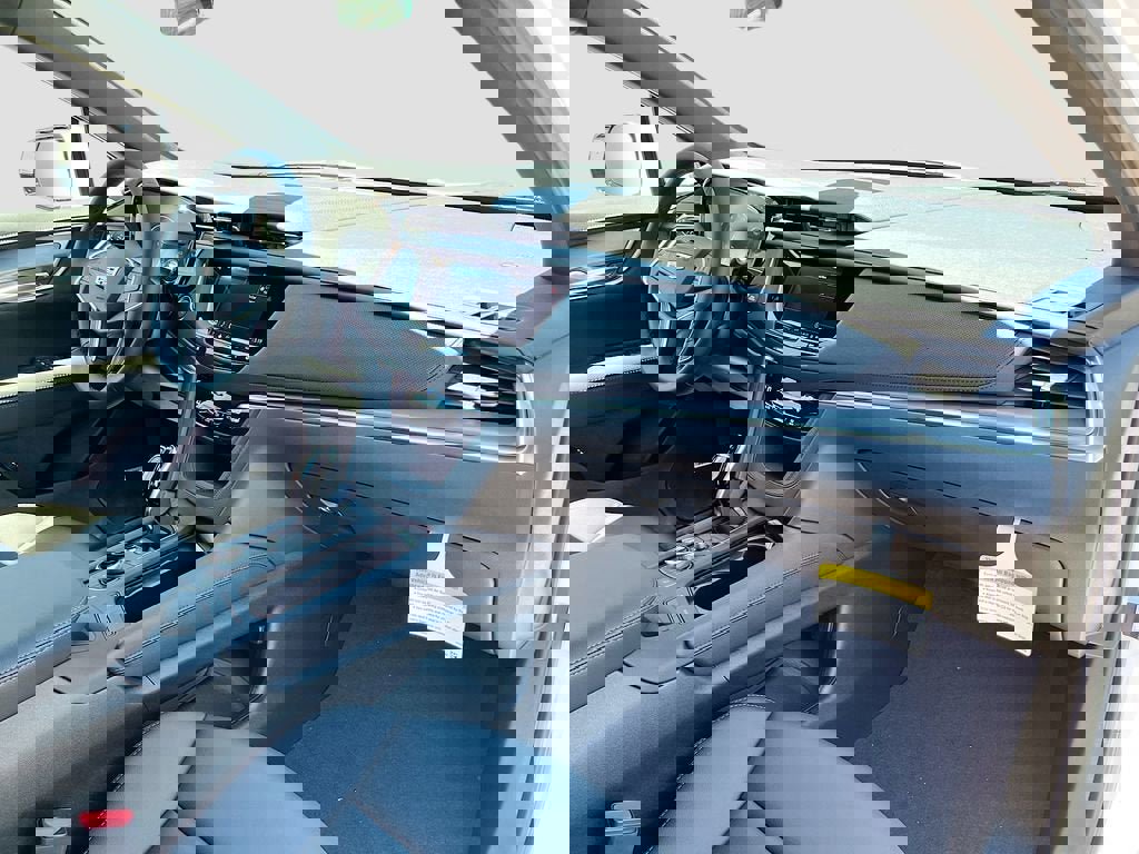 New 2025 Cadillac XT5 Luxury w/ LPO, Floor Liner Package image 28