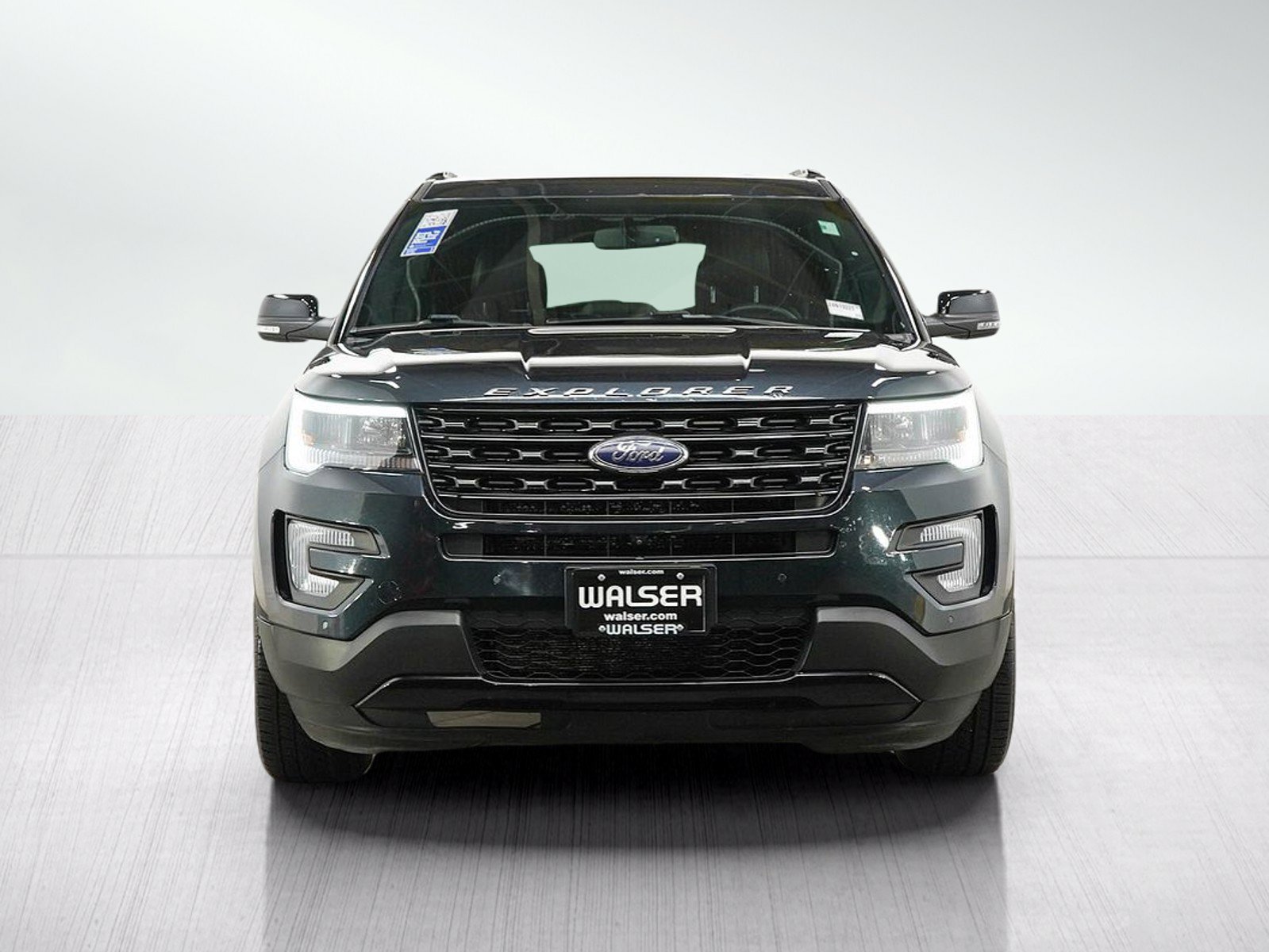 Used 2017 Ford Explorer Sport w/ Equipment Group 401A AWD/4WD image 8