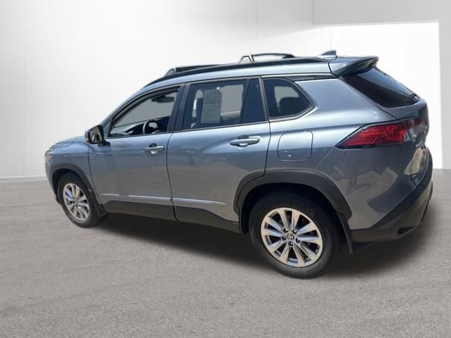 Used 2023 Toyota Corolla Cross LE w/ Moonroof Package AWD/4WD image 15