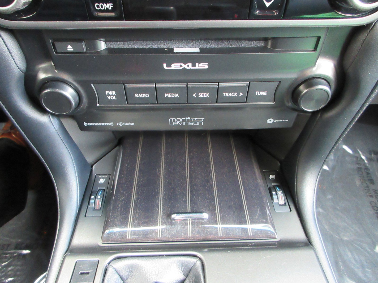 Used 2023 Lexus GX 460 Luxury w/ Sport Design Package AWD/4WD image 48
