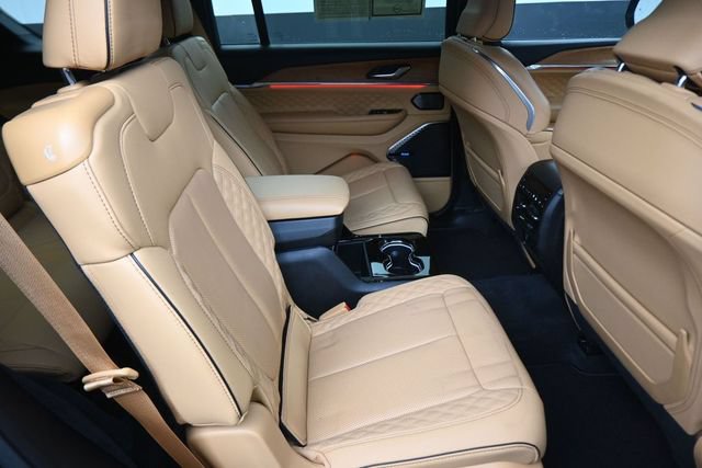 Used 2024 Jeep Grand Cherokee L Summit AWD/4WD image 24