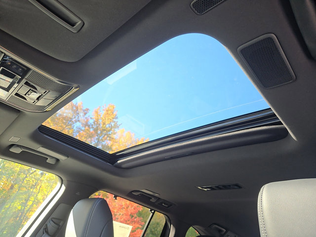 New 2025 Lexus LX 600 4WD w/ Luxury Package image 10