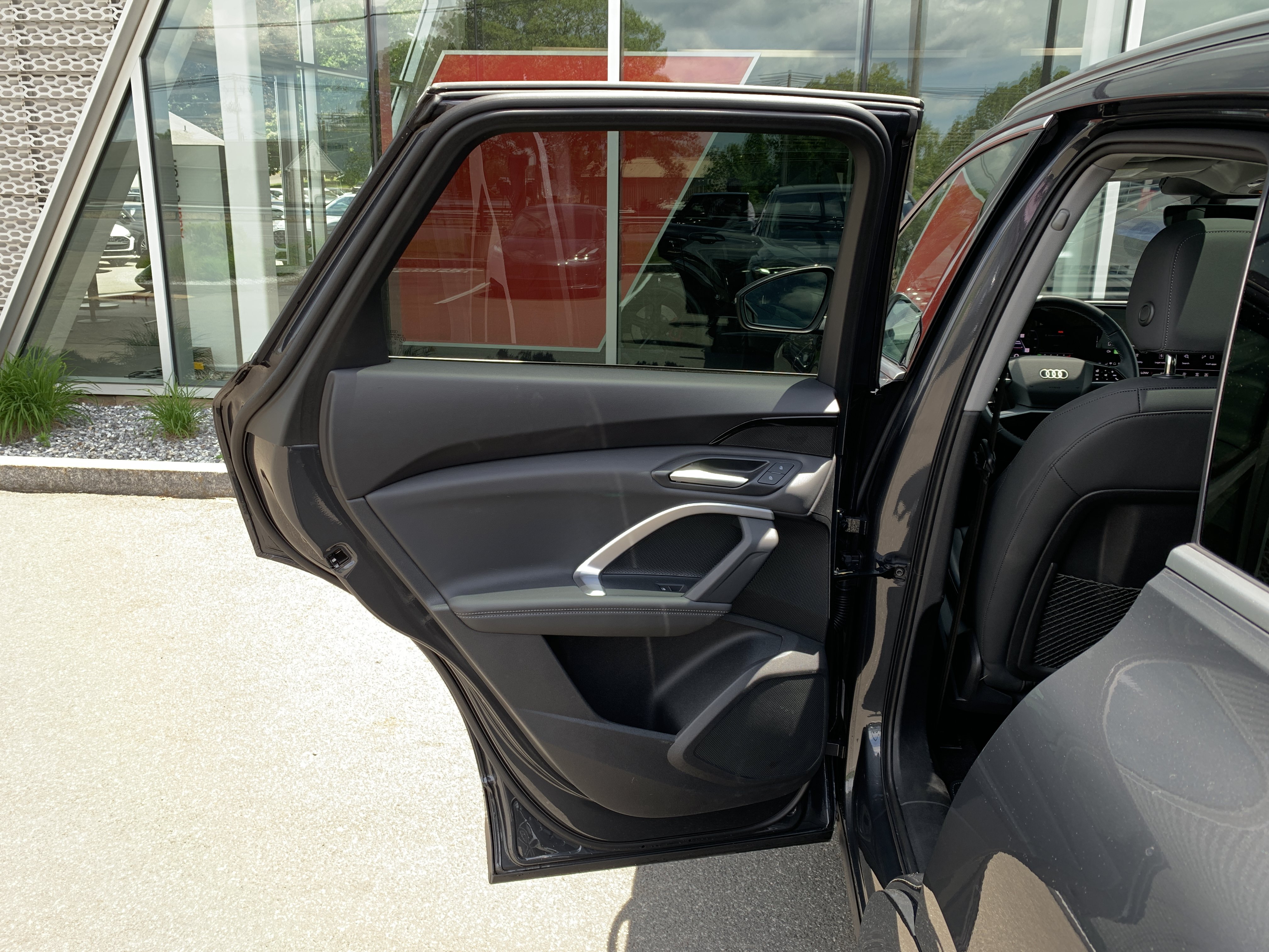 Certified 2025 Audi Q5 Premium w/ Convenience Package AWD/4WD image 13