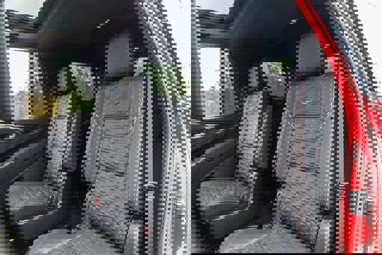 Used 2023 Cadillac Escalade Premium Luxury Platinum image 24