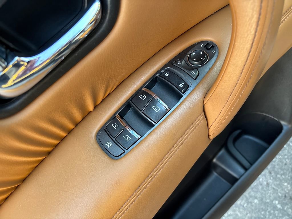 Used 2017 Nissan Armada Platinum image 7