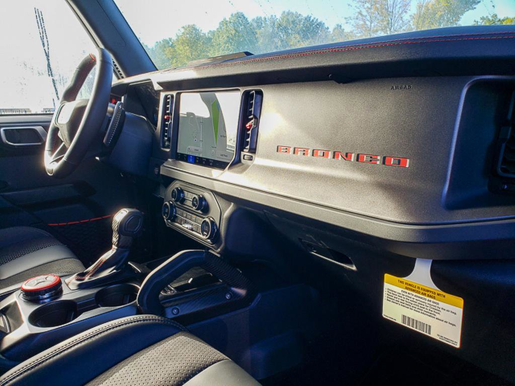 New 2025 Ford Bronco Raptor image 17