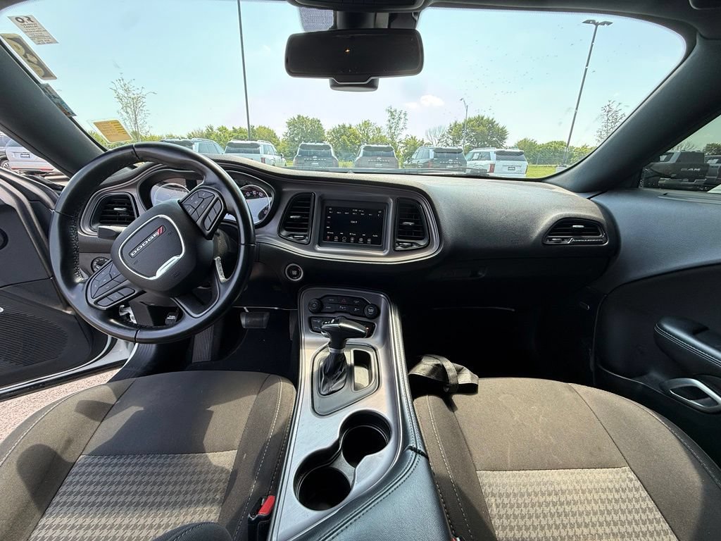Used 2023 Dodge Challenger GT AWD/4WD image 25