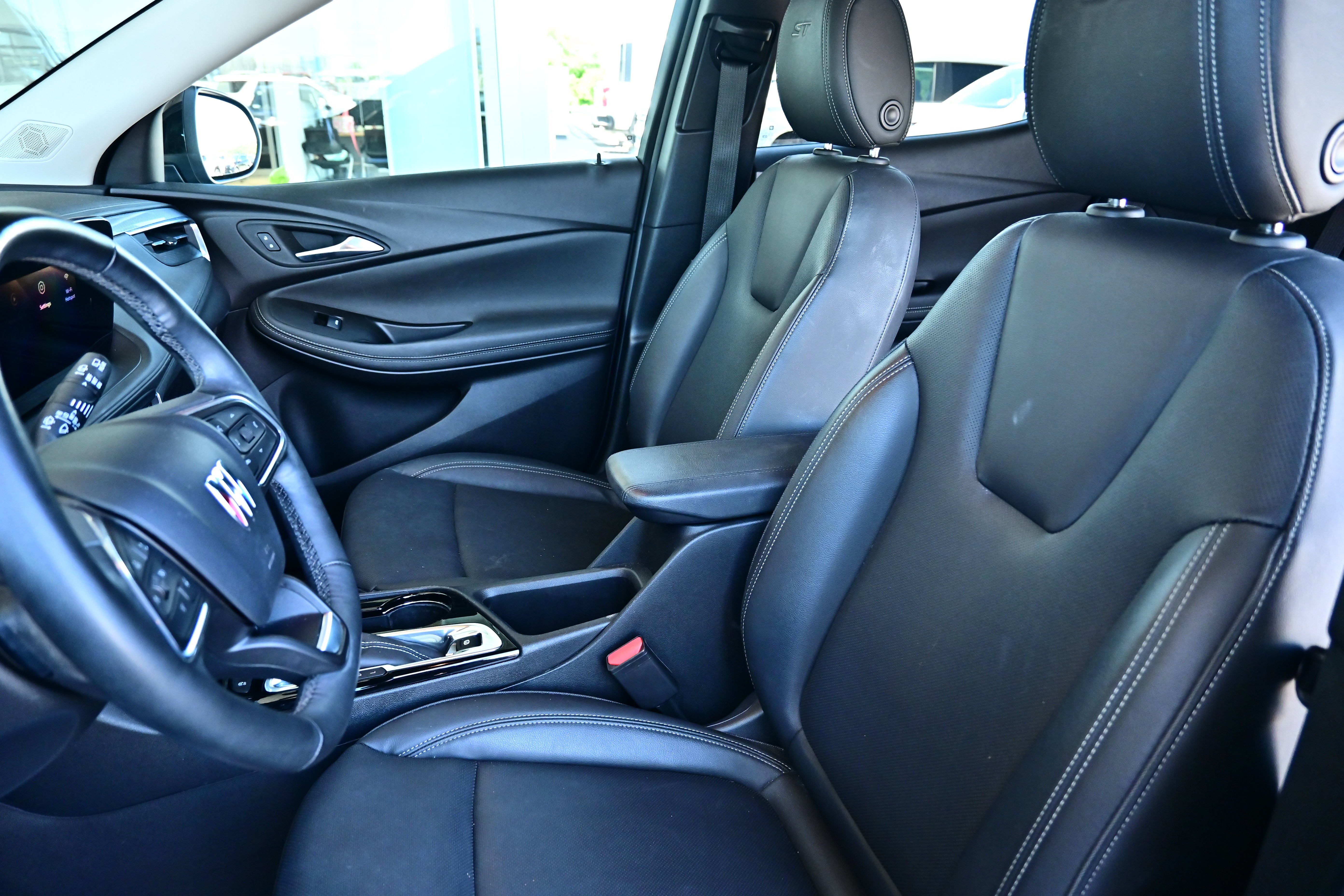 Used 2024 Buick Encore GX Sport Touring w/ Comfort Package AWD/4WD image 22