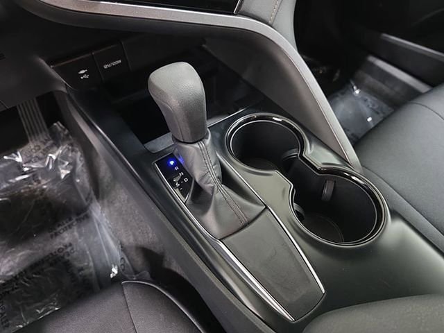 Used 2019 Toyota Camry LE w/ Convenience Package FWD image 25