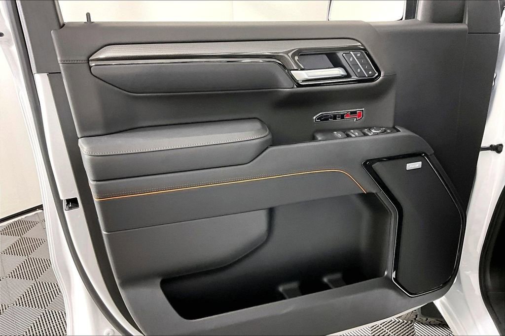 Used 2026 GMC Sierra 1500 AT4 w/ Technology Package image 21