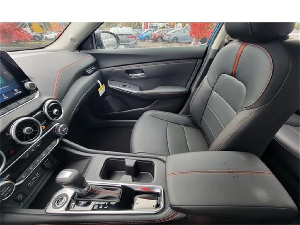 New 2025 Nissan Sentra SR w/ SR Premium Package image 27