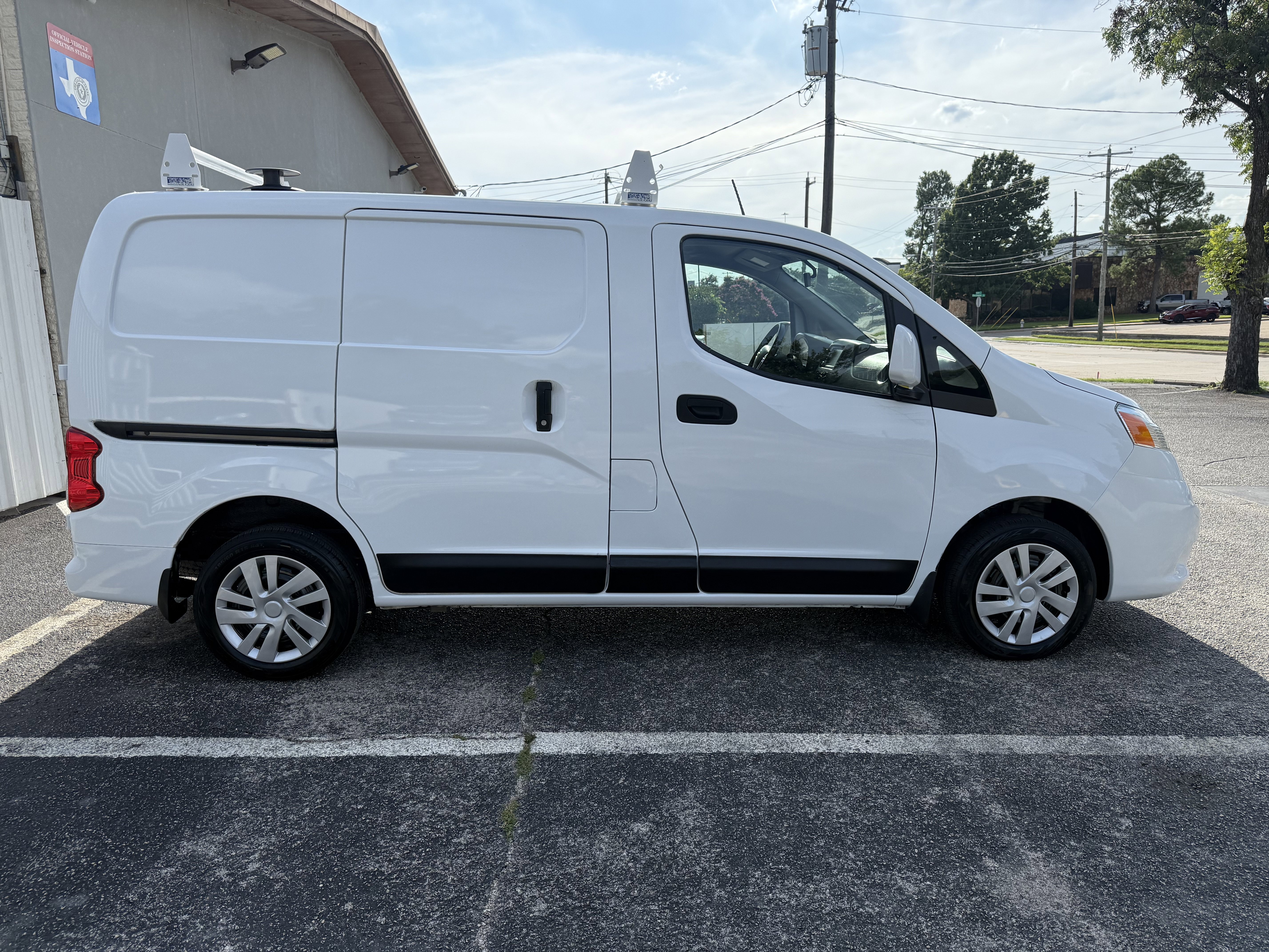 Used 2020 Nissan NV200 SV w/ Back Door Glass Package image 4