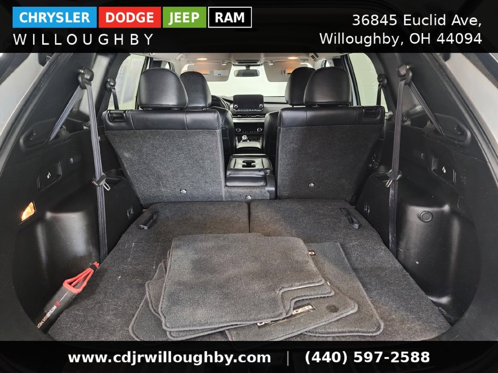 Used 2024 Mitsubishi Outlander AWD image 32