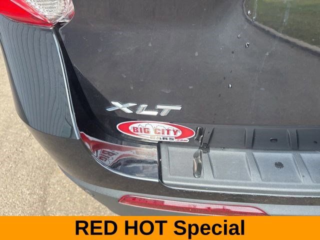 Used 2023 Ford Explorer XLT image 49