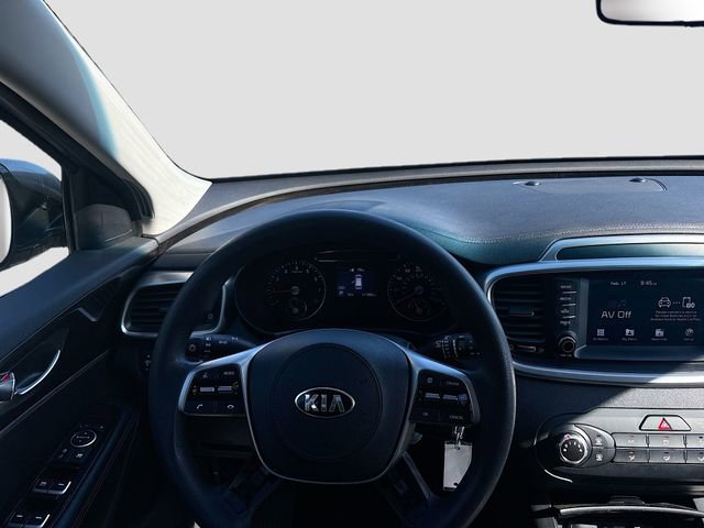 Used 2019 Kia Sorento L image 16