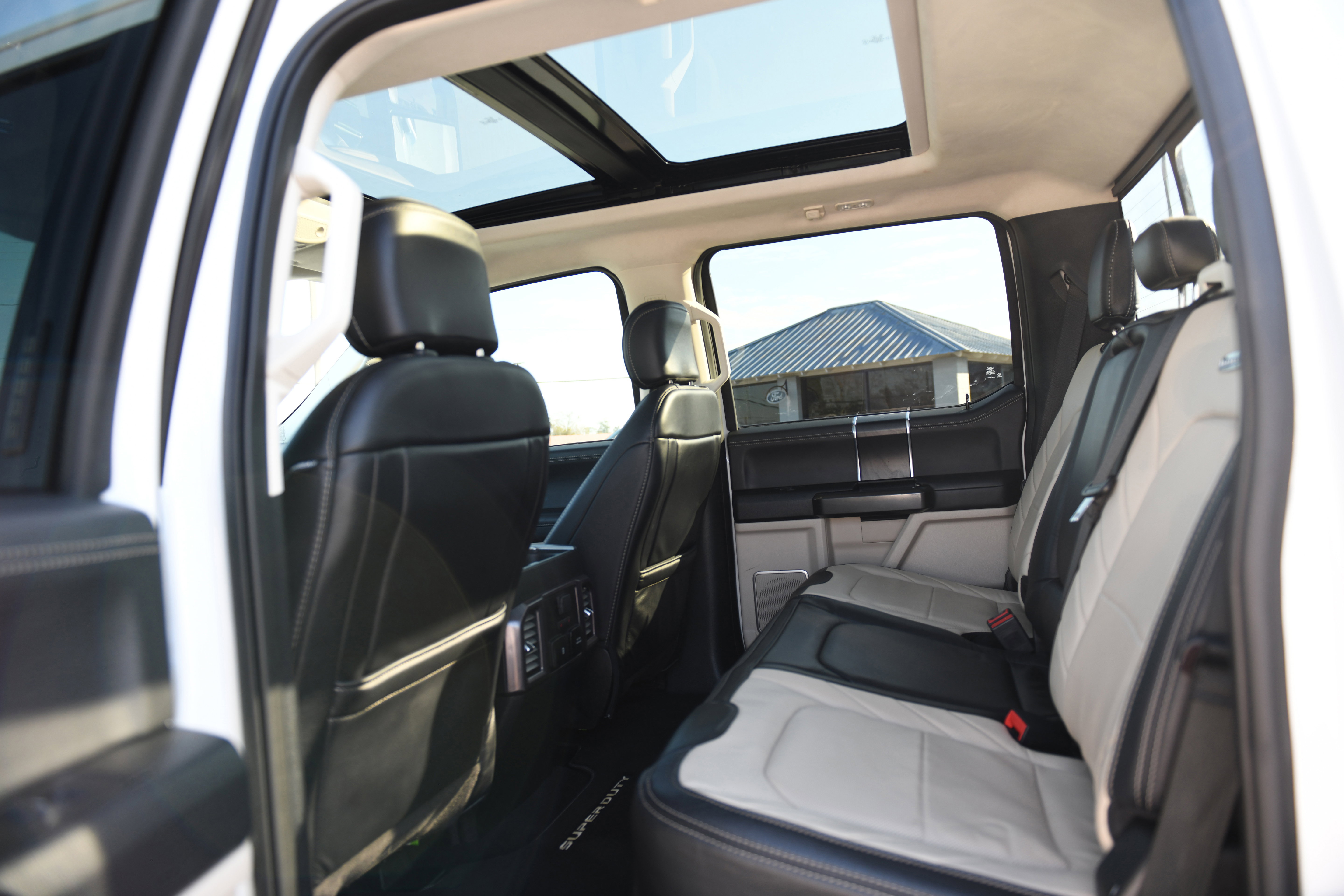 Used 2020 Ford F250 Limited image 16