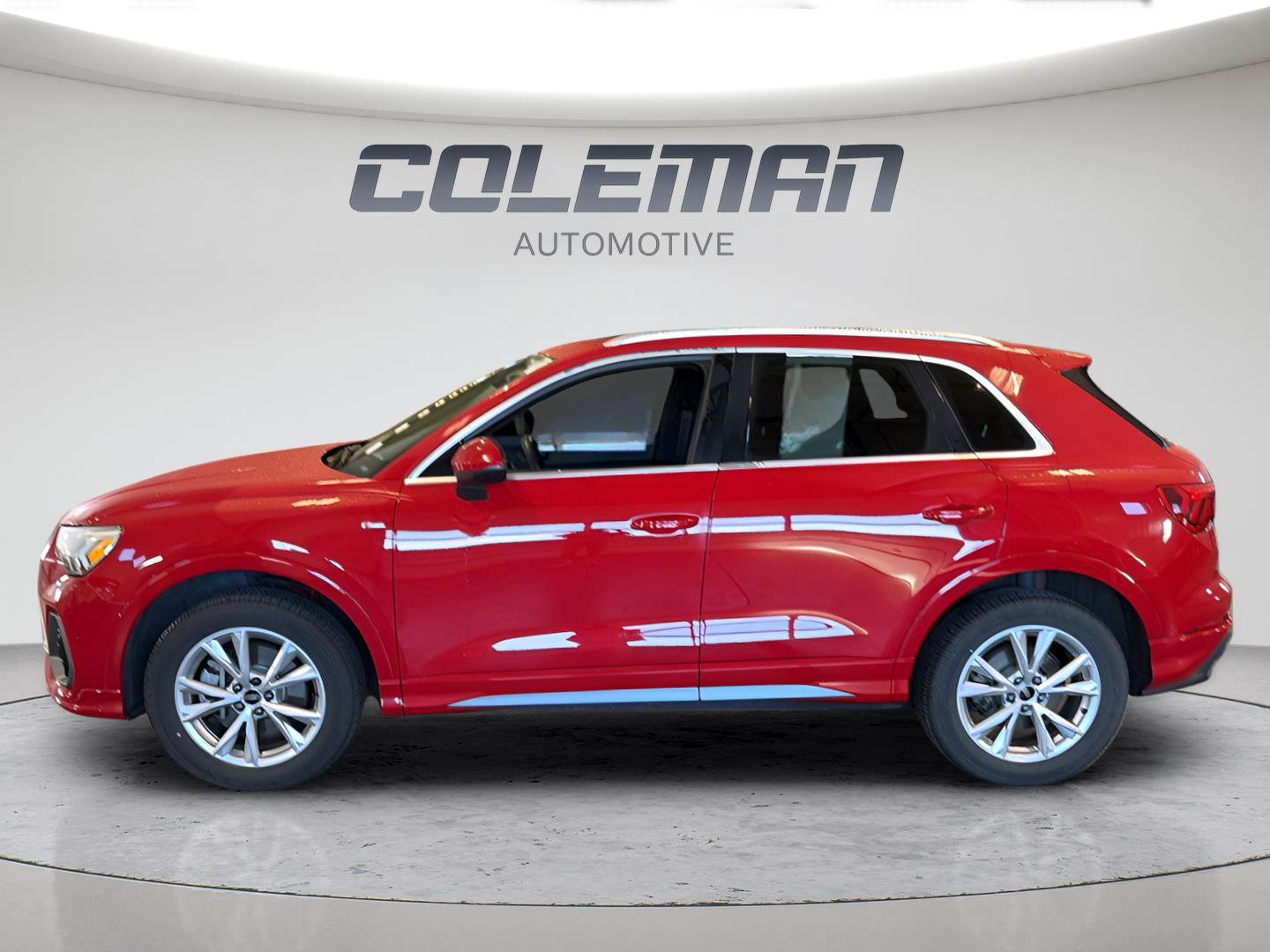 Used 2023 Audi Q3 2.0T Premium Plus AWD/4WD image 2