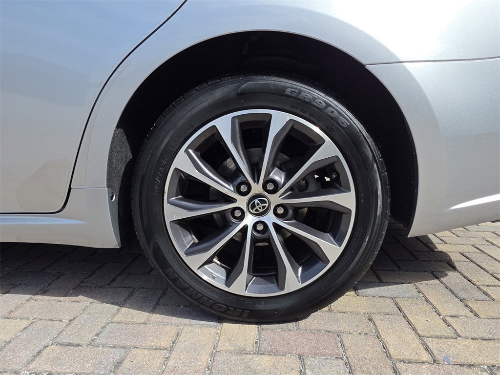 Certified 2018 Toyota Avalon XLE Premium image 19