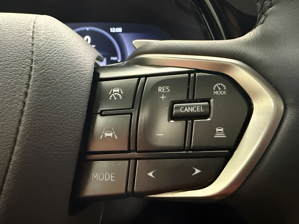 Used 2025 Lexus RX 350h w/ Convenience Package AWD/4WD image 19