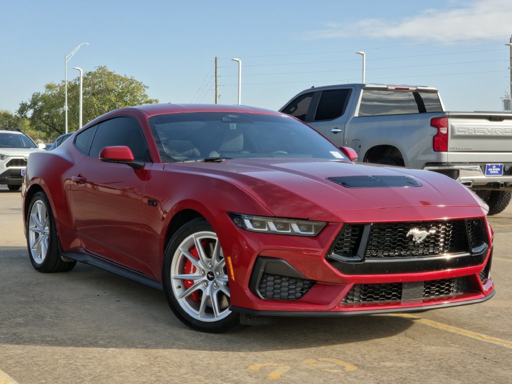 Used 2024 Ford Mustang GT Premium RWD image 2