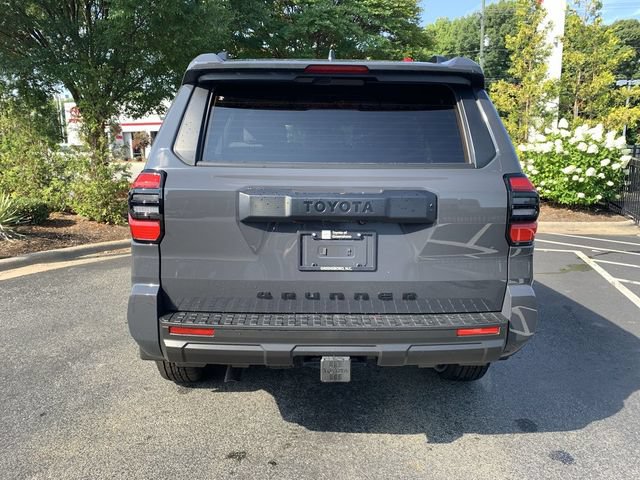 Used 2025 Toyota 4Runner SR5 AWD/4WD image 7