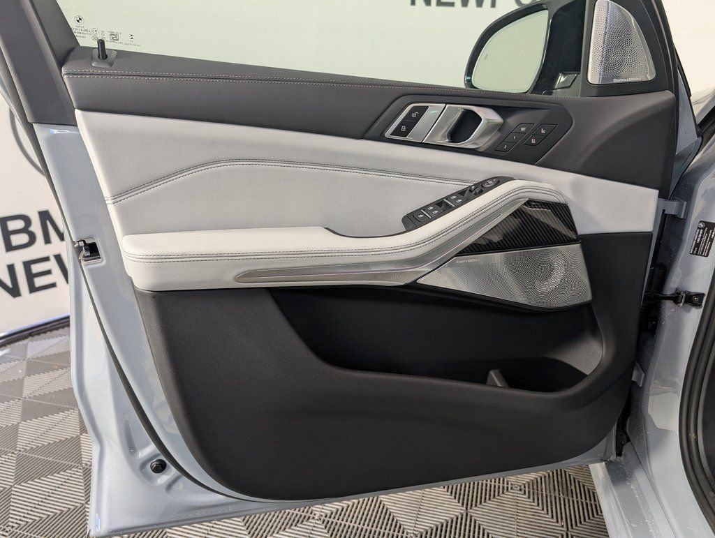 New 2026 BMW X5 M60i AWD/4WD image 16