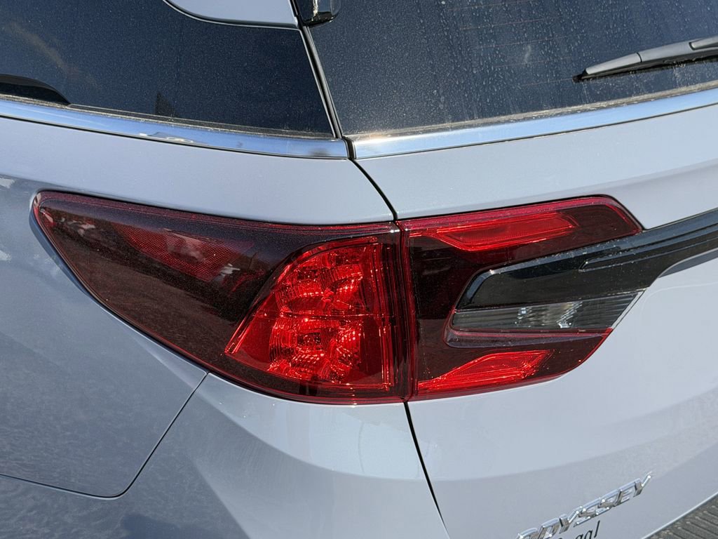 New 2026 Honda Odyssey Elite image 8
