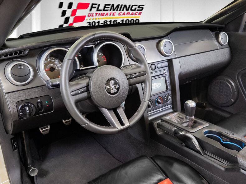 Used 2008 Ford Mustang Shelby GT500 RWD image 12
