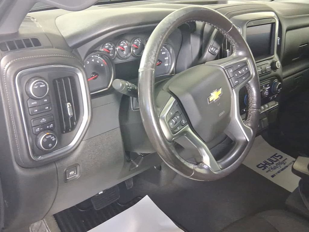 Used 2021 Chevrolet Silverado 1500 LT w/ Z71 Off-Road Package image 8