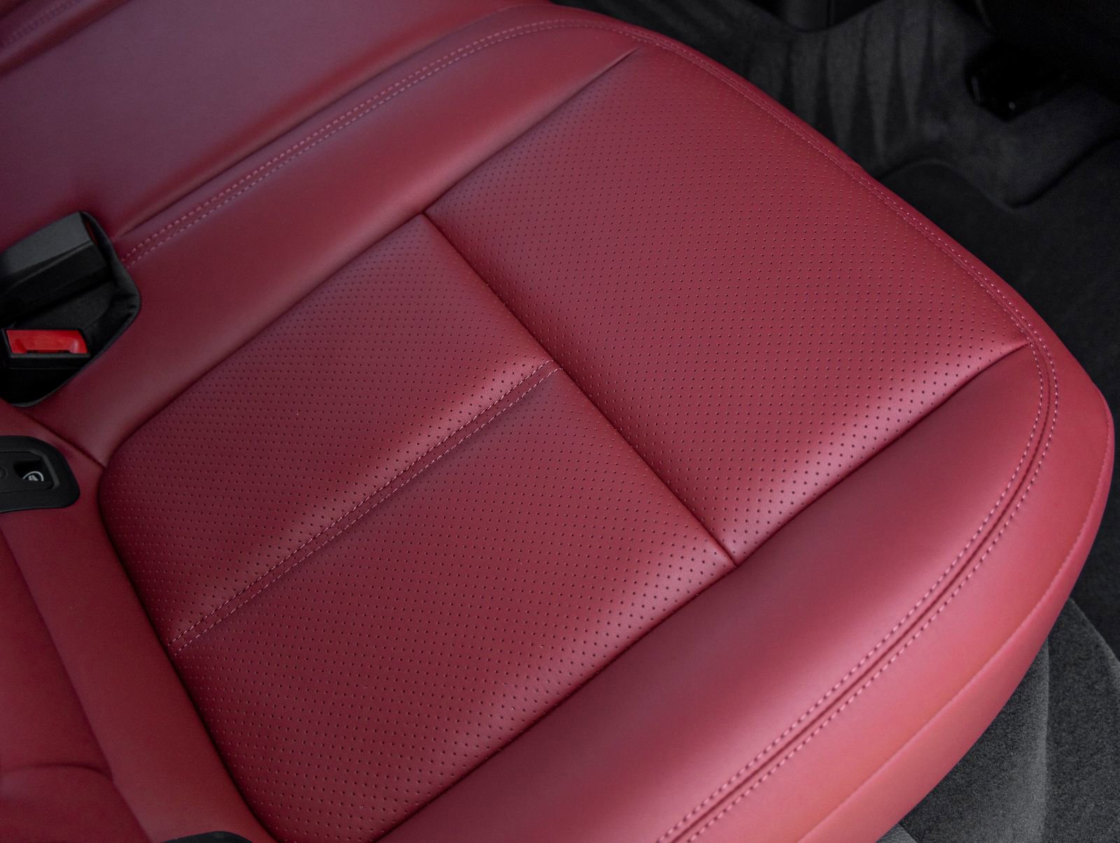 New 2026 Porsche Macan S AWD/4WD image 42