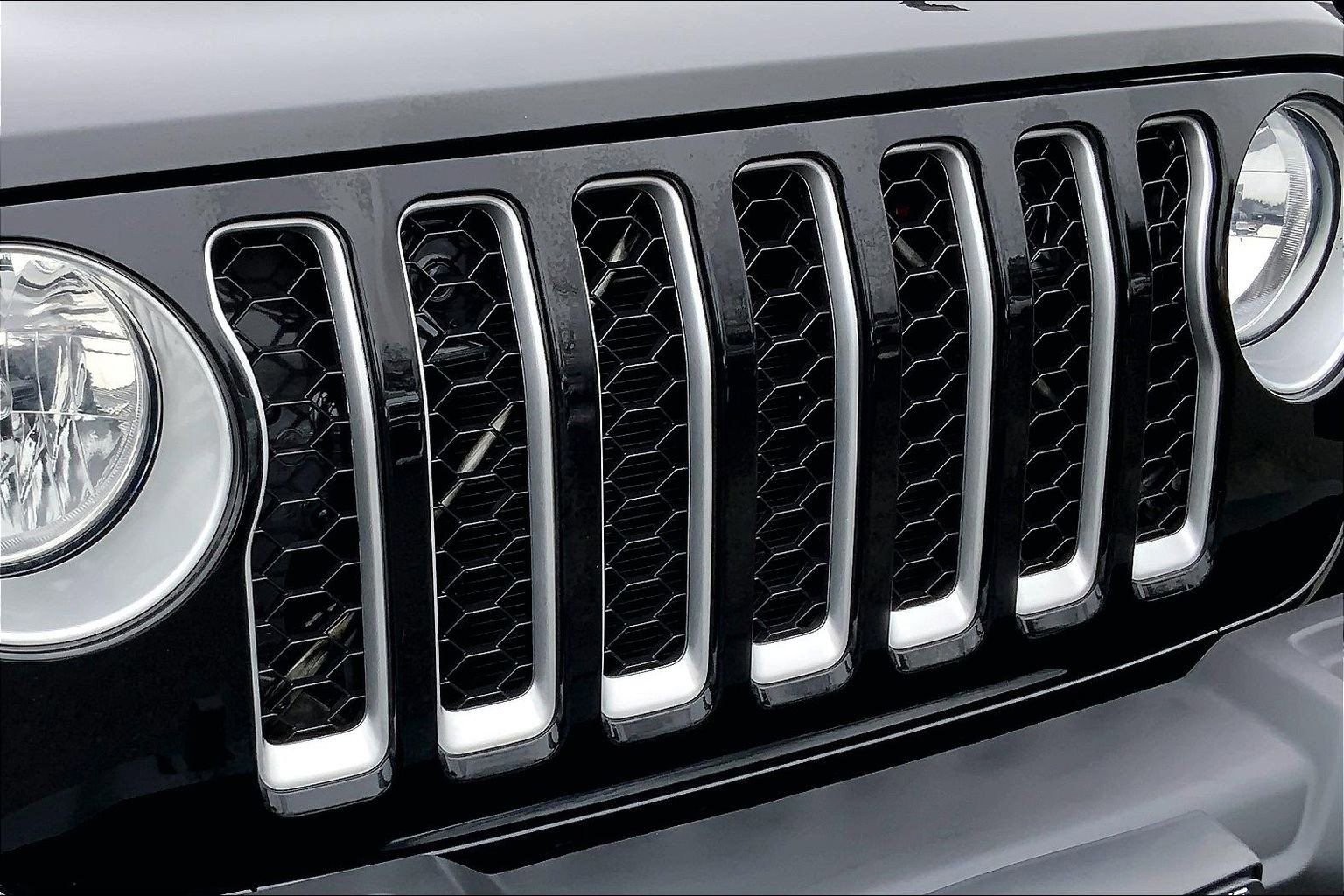 Certified 2023 Jeep Gladiator Overland w/ Popular Equipment Package image 27