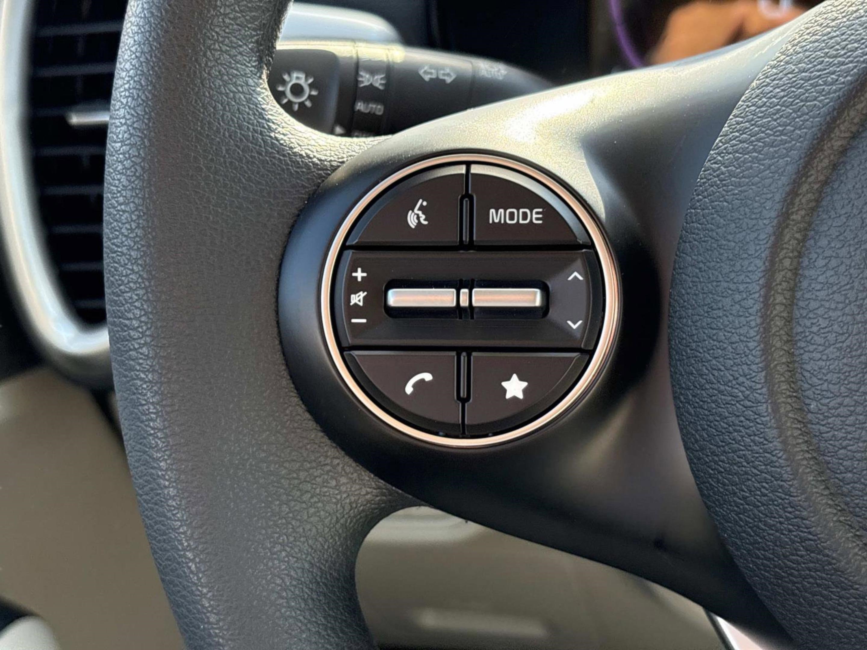 New 2025 Kia Soul LX w/ LX Technology Package image 22