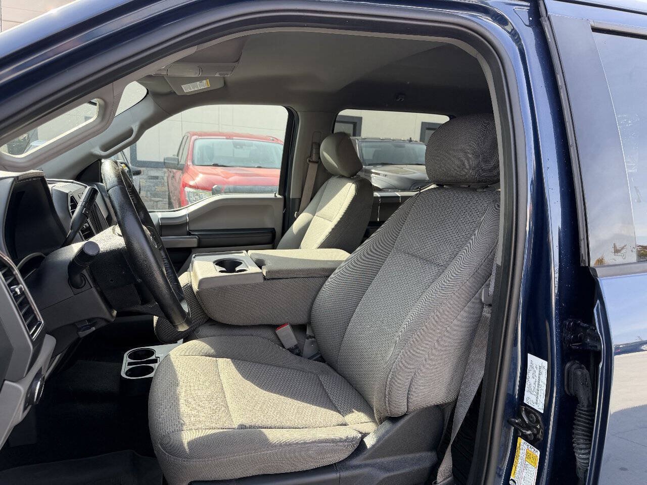 Used 2019 Ford F150 XLT w/ Equipment Group 302A Luxury AWD/4WD image 22