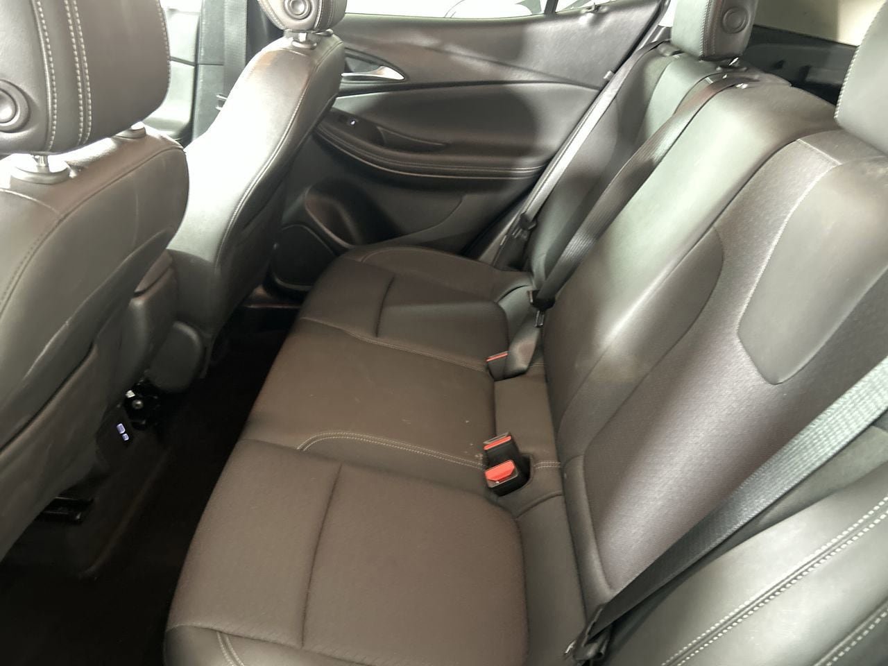 Used 2025 Buick Encore GX Preferred image 23