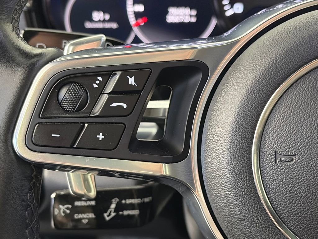 Used 2019 Porsche Panamera image 17