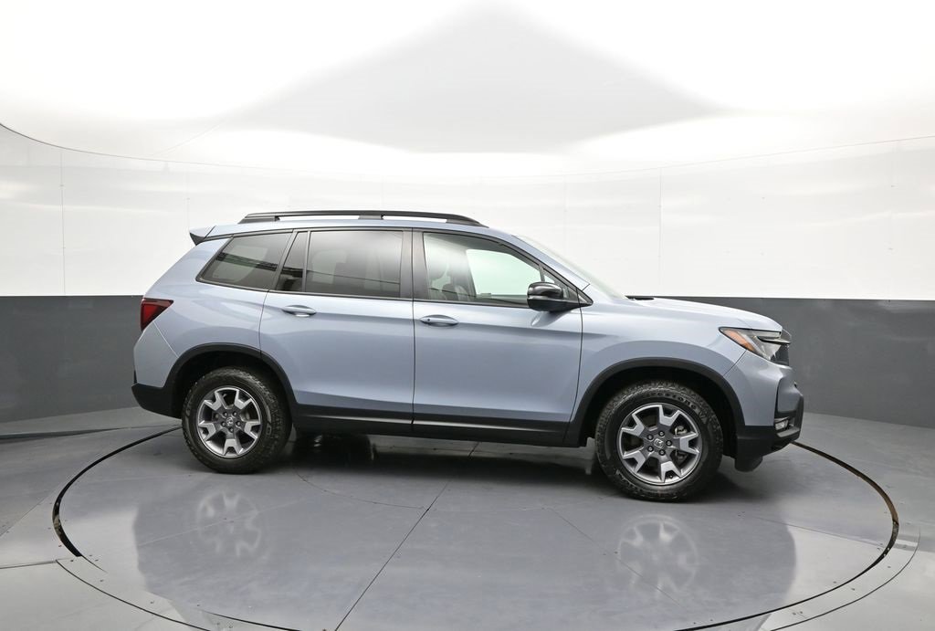 Certified 2022 Honda Passport TrailSport image 5