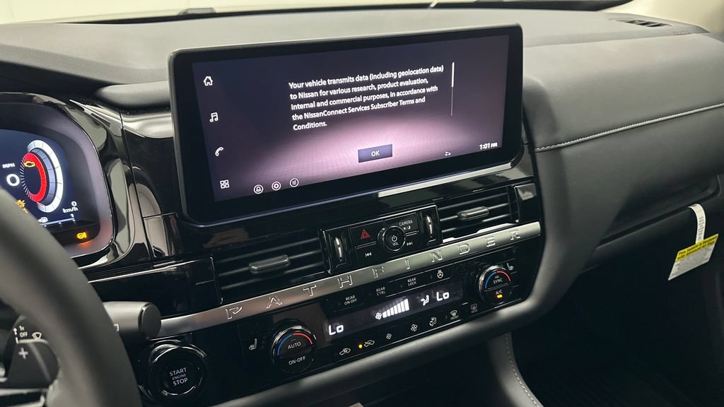 New 2026 Nissan Pathfinder SL AWD/4WD image 10