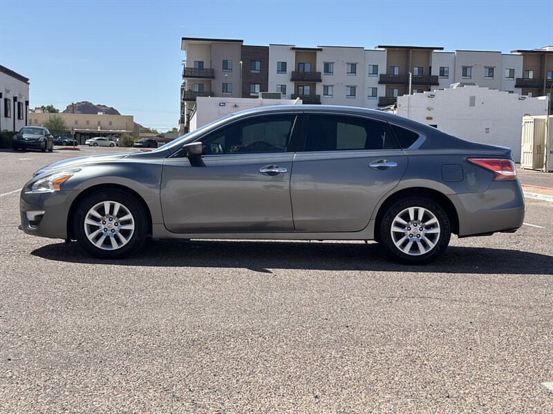 Used 2014 Nissan Altima 2.5 S w/ Display Audio Package FWD image 7