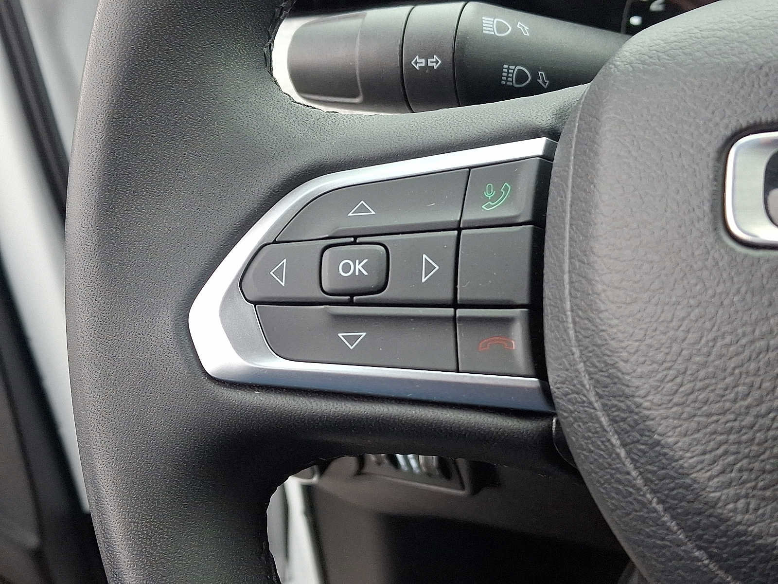 Used 2023 Jeep Compass Latitude image 21