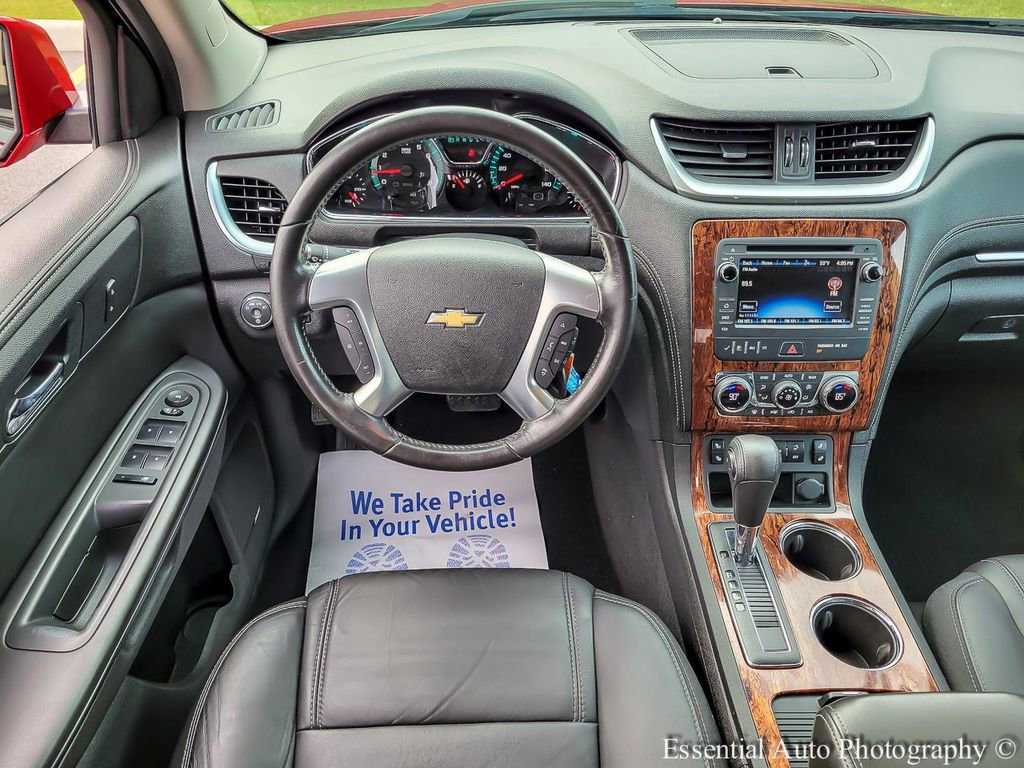 Used 2014 Chevrolet Traverse LT image 13