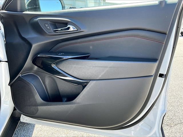 New 2026 Chevrolet Trax RS w/ Sunroof Package FWD image 28
