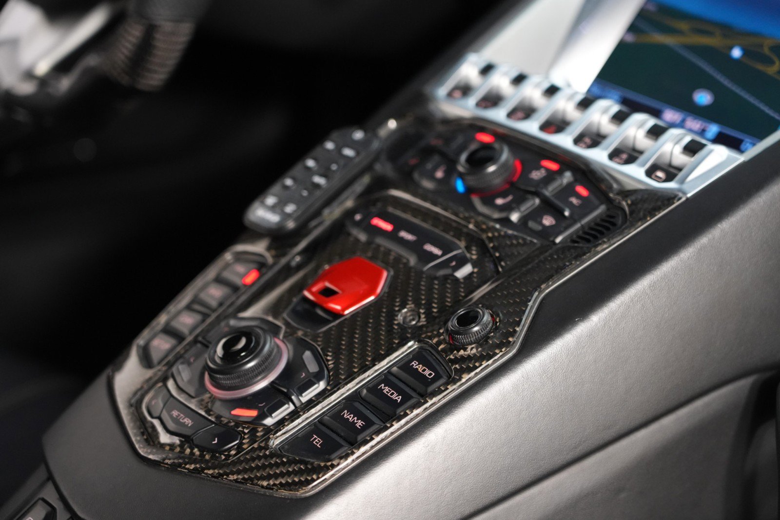 Used 2015 Lamborghini Aventador LP 700-4 image 51