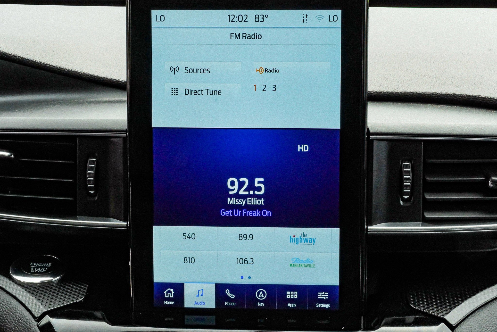 Used 2024 Ford Explorer ST w/ Equipment Group 401A AWD/4WD image 40