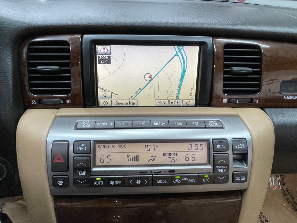 Used 2010 Lexus SC 430 Convertible RWD image 29