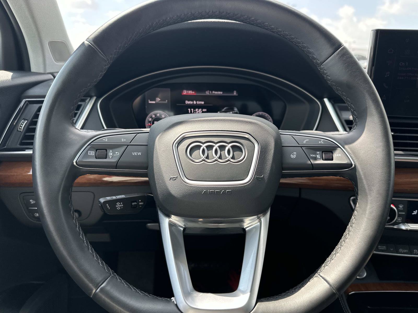 Used 2023 Audi Q5 2.0T Premium Plus w/ Premium Plus Package AWD/4WD image 19