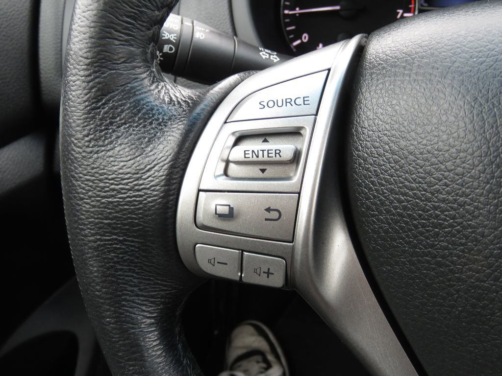 Used 2014 Nissan Altima 2.5 SL w/ Technology Package image 21