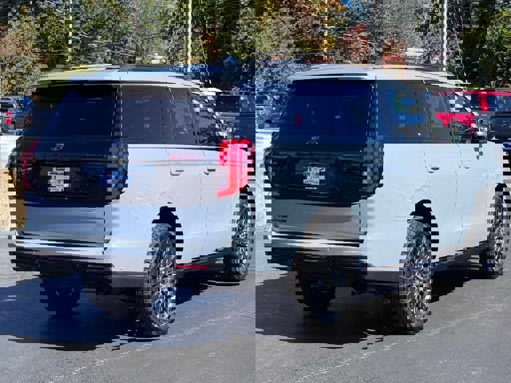 New 2025 Ford Expedition Platinum w/ Stealth Performance Package image 19