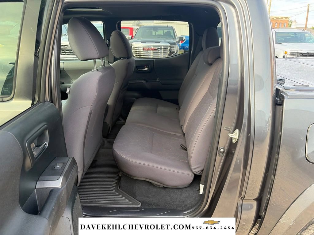 Used 2016 Toyota Tacoma TRD Sport AWD/4WD image 22
